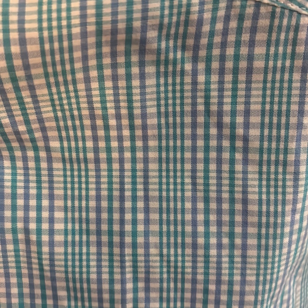 Vineyard Vines Button Down - image 3